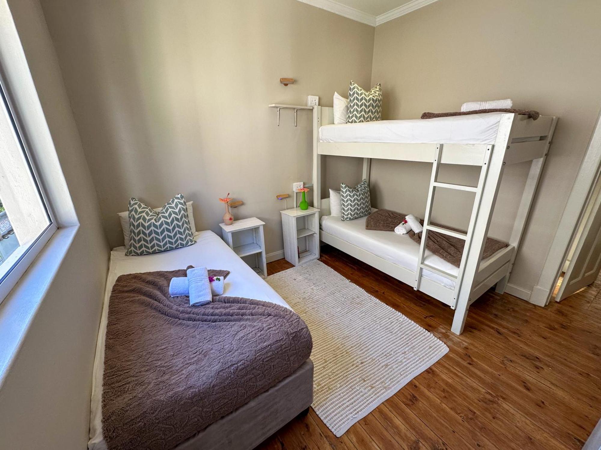 Hostel The Big - Luxury Backpackers Cape Town